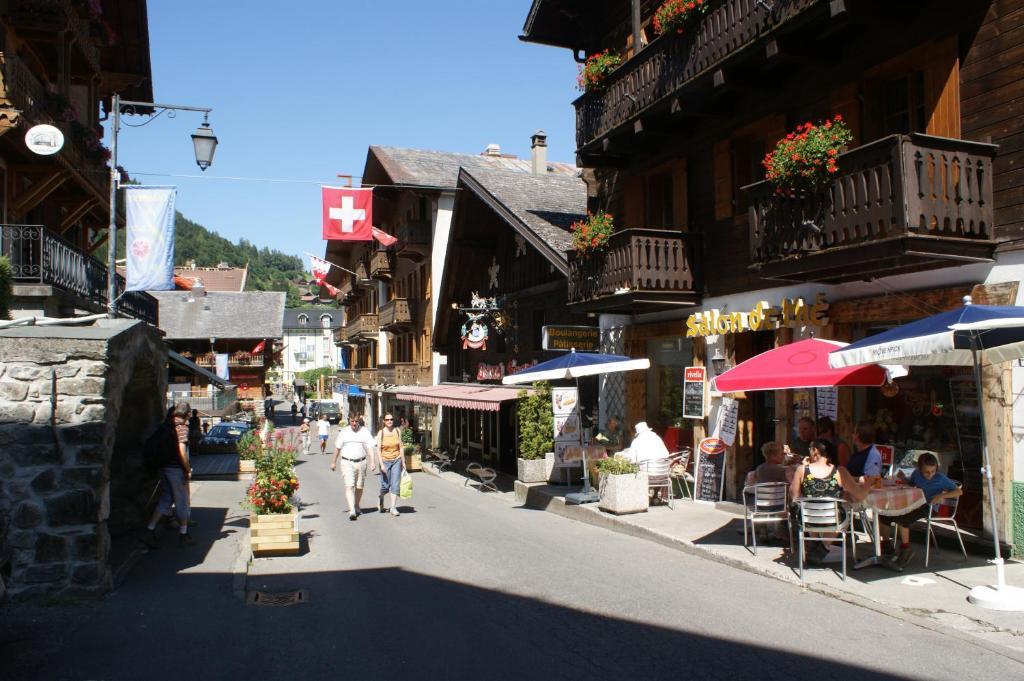 Hotel Des Alpes Champéry Exterior foto